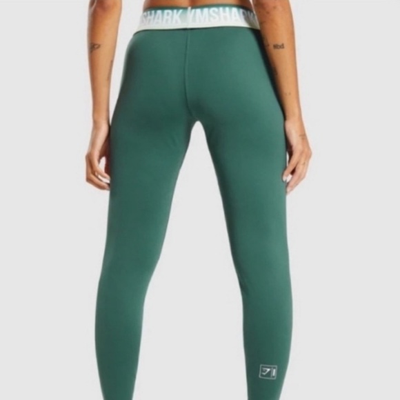 Gymshark Recess Joggers Green Pockets High Rise Small - Picture 8 of 10